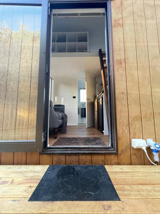 Tiny House In The Bush - A Minute From Town Centre Ruapehu Unique Stays Raetihi Exteriör bild
